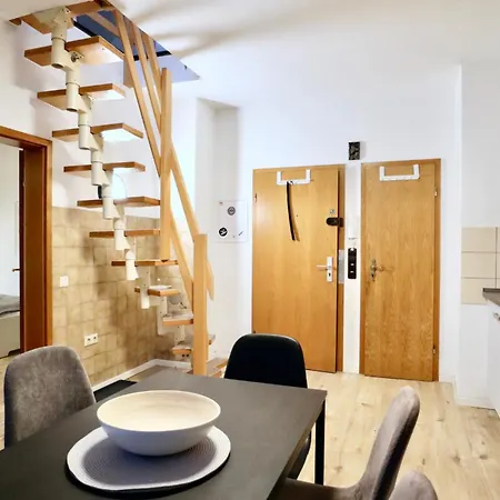 Lejlighed Bege Deskside *