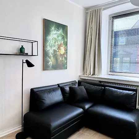 Bege Deskside شقة *
