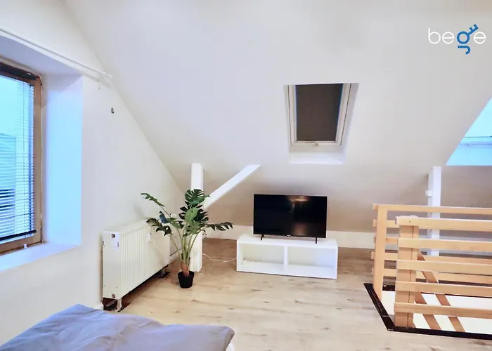 Lejlighed Bege Deskside *